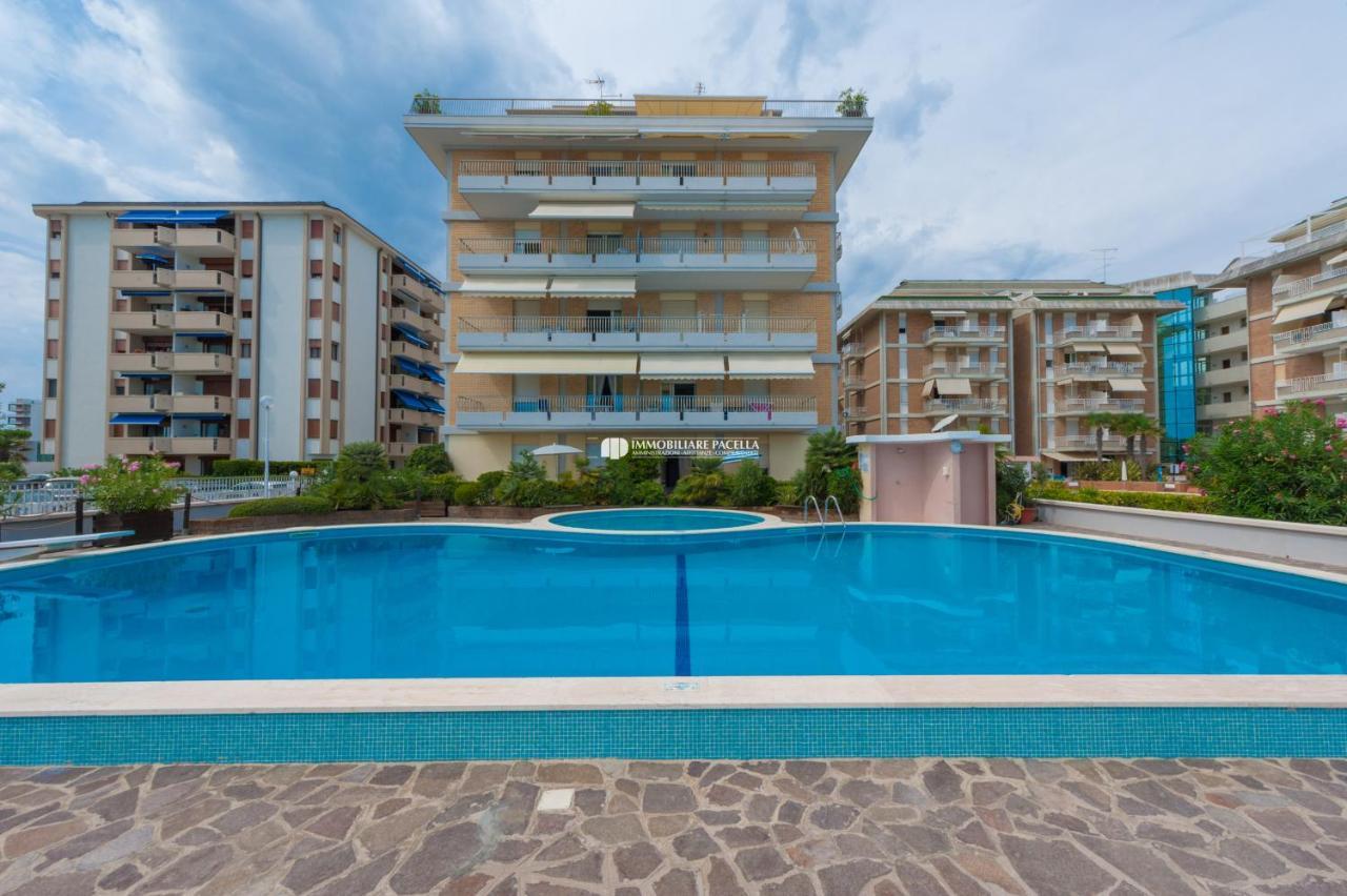 Residence Solmare Immobiliare Pacella ลิโดดิเยโซโล ภายนอก รูปภาพ
